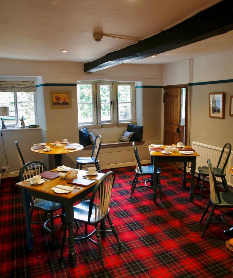 Ashfield House Hotel Grassington Ngoại thất bức ảnh The dining room at the Old Inn