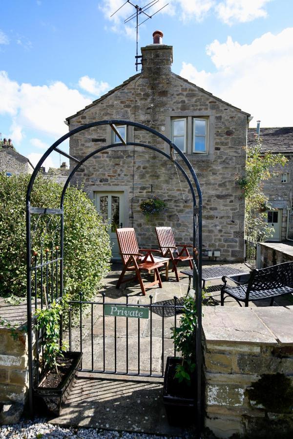 Ashfield House Hotel Grassington Ngoại thất bức ảnh The old stable courtyard